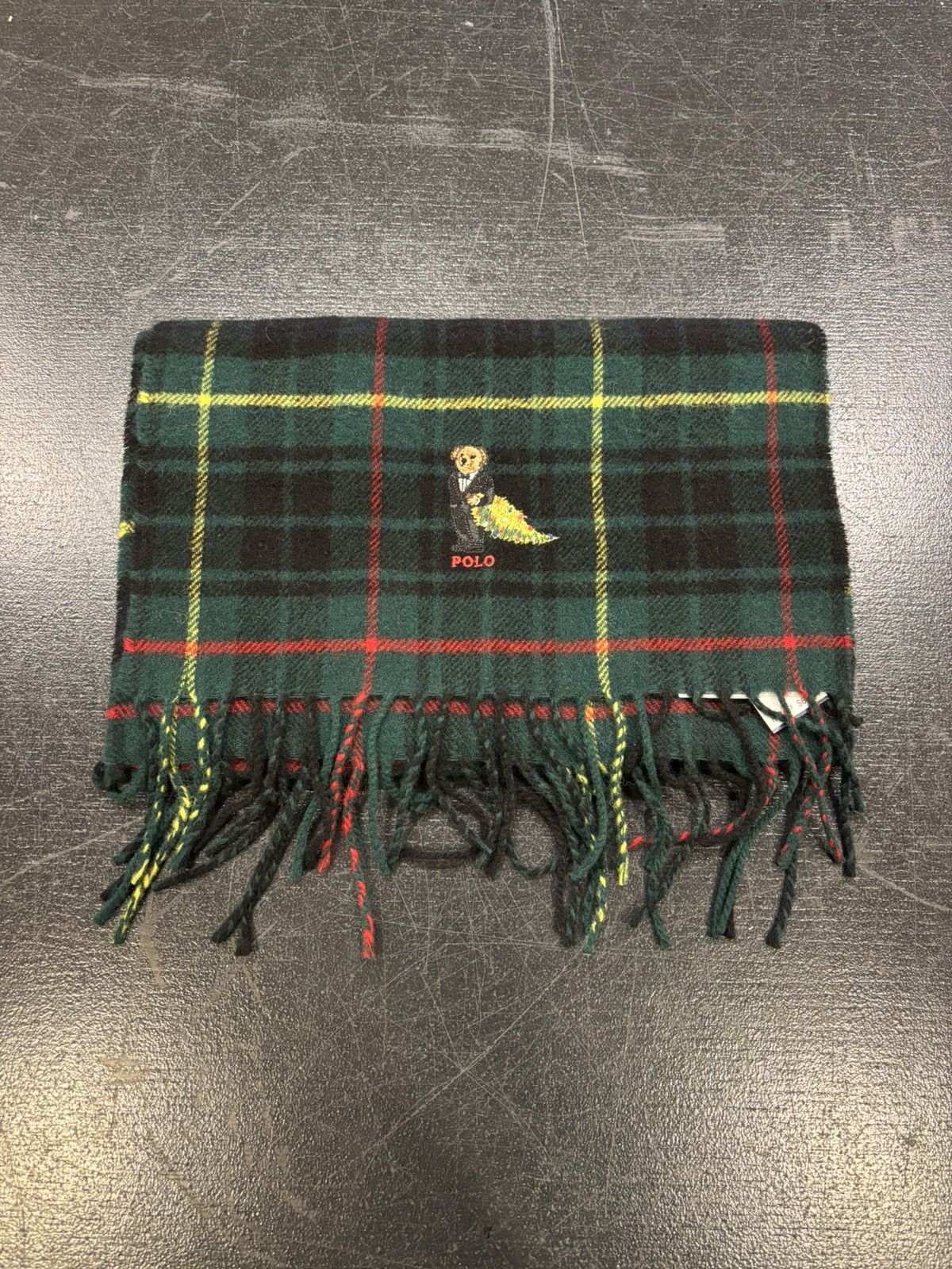 Polo Ralph Lauren Polo Ralph Lauren Christmas Bear Scarf Size ONE SIZE - 1 Thumbnail