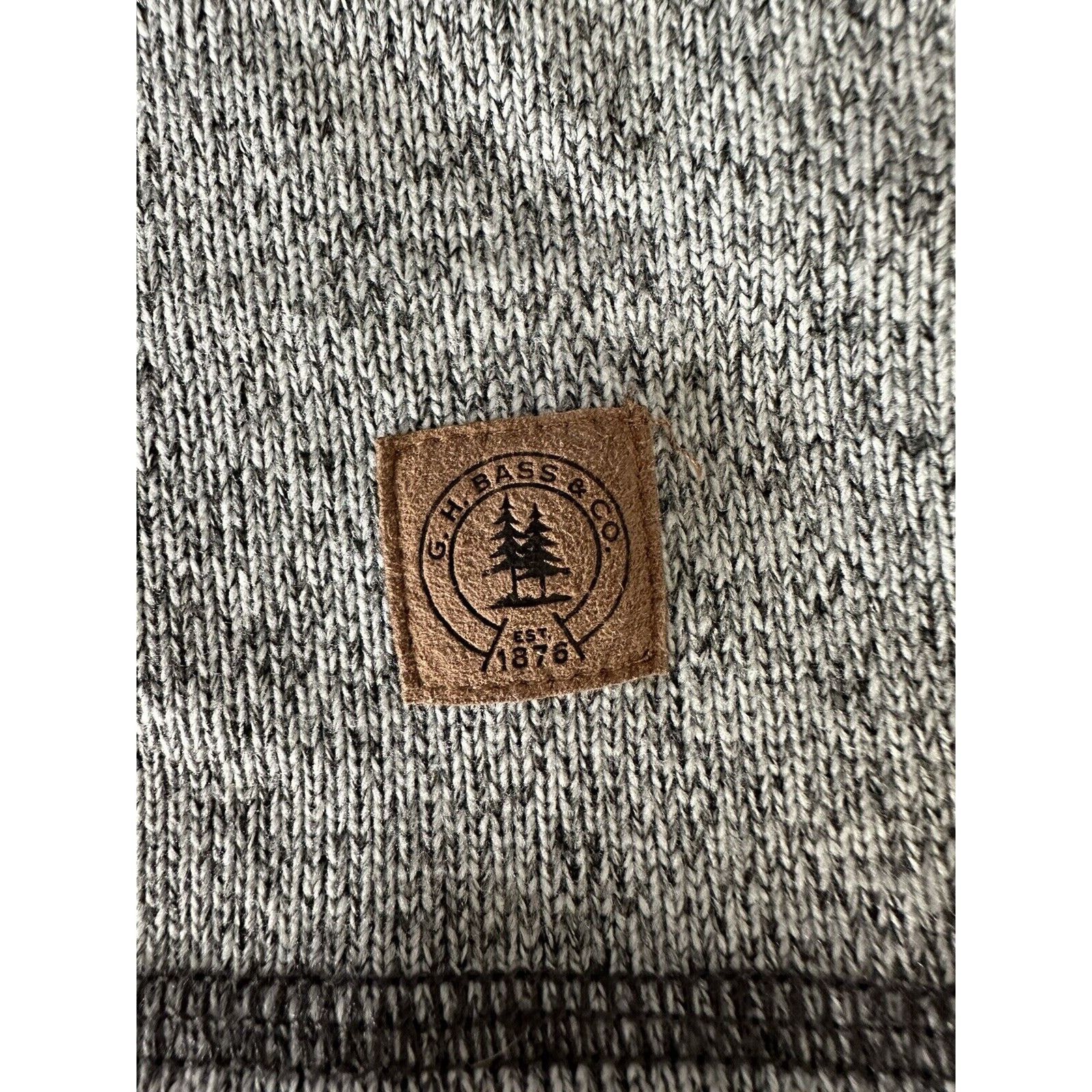 G.H. Bass & Co. G.H. Bass & Co. Mens XL Gray Speckle w/Solid Sleeves Thermal Size US XL / EU 56 / 4 - 4 Thumbnail