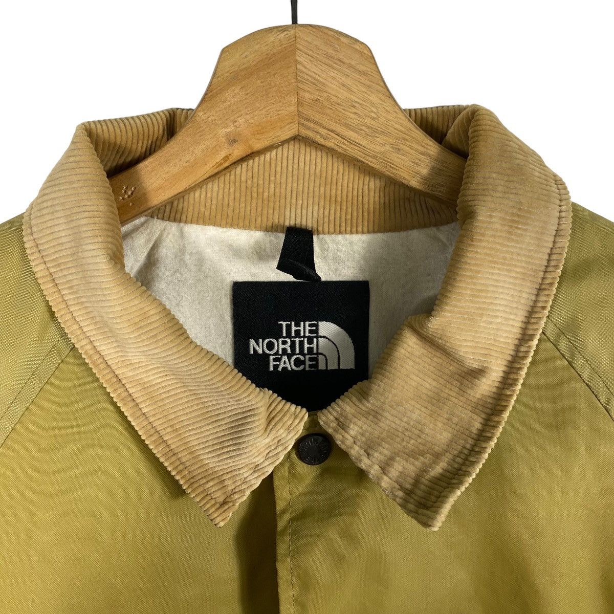 The North Face The North Face Snap Button Patch Logo Light Jacket Size US L / EU 52-54 / 3 - 7 Thumbnail