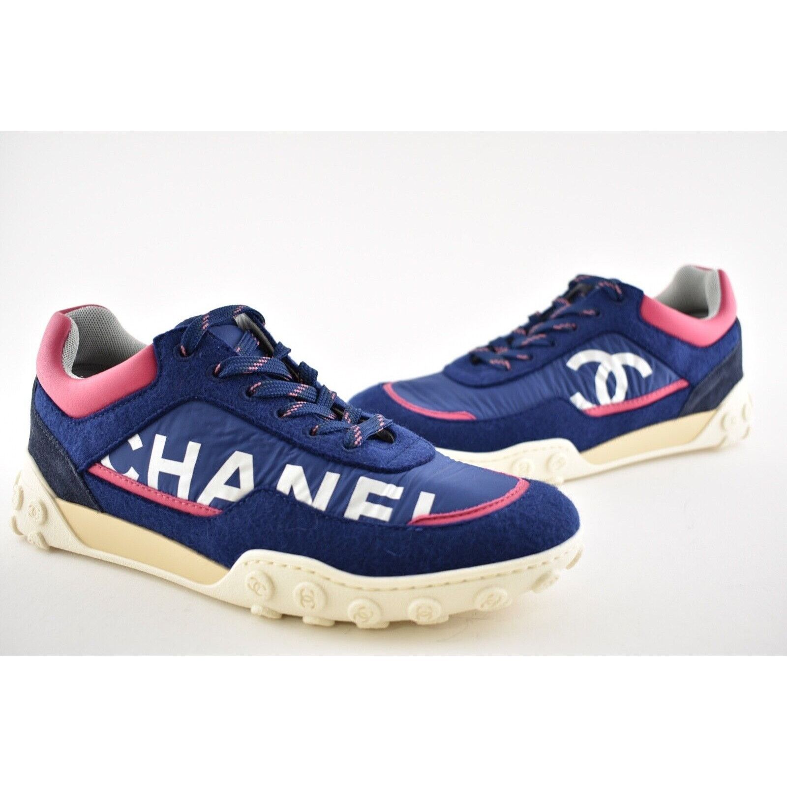 Chanel 18K CC Silver Logo Lace Up Tie Low Top Trainer Sneaker 35 Size US 5 / IT 35 - 2 Thumbnail