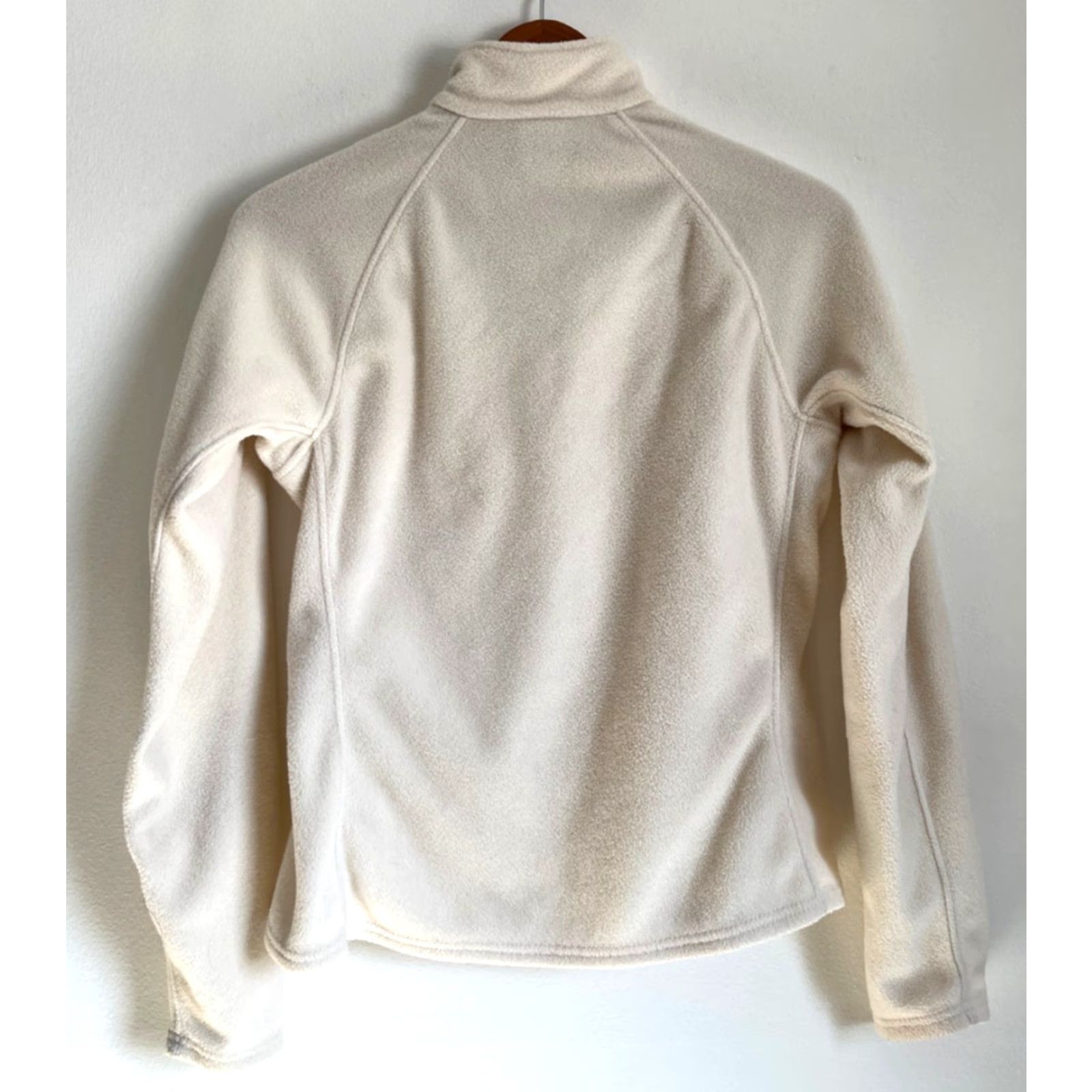 Patagonia VINTAGE Patagonia Women's Capilene Expedition Weight Fleece Zip-T M Off-White 1/4 Zip Outdoor Hiking 2004 Shows Style 43484 Womens Size M / US 6-8 / IT 42-44 - 2 Thumbnail