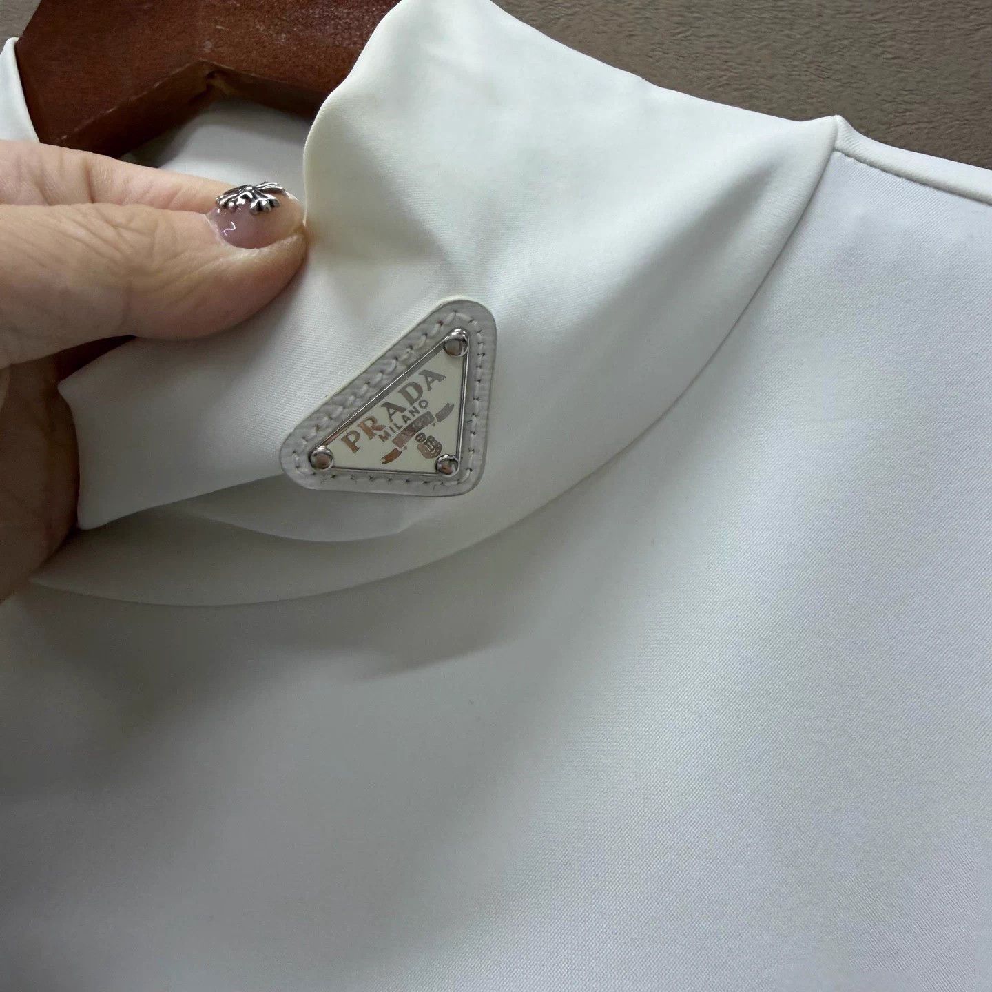 Prada Prada Triangle Logo Turtleneck Base Layer L 99New Size US L / EU 52-54 / 3 - 3 Thumbnail