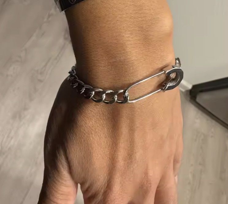 Jewelry Safety Pin with Half Cuban Chain Bracelet Size ONE SIZE - 2 Thumbnail