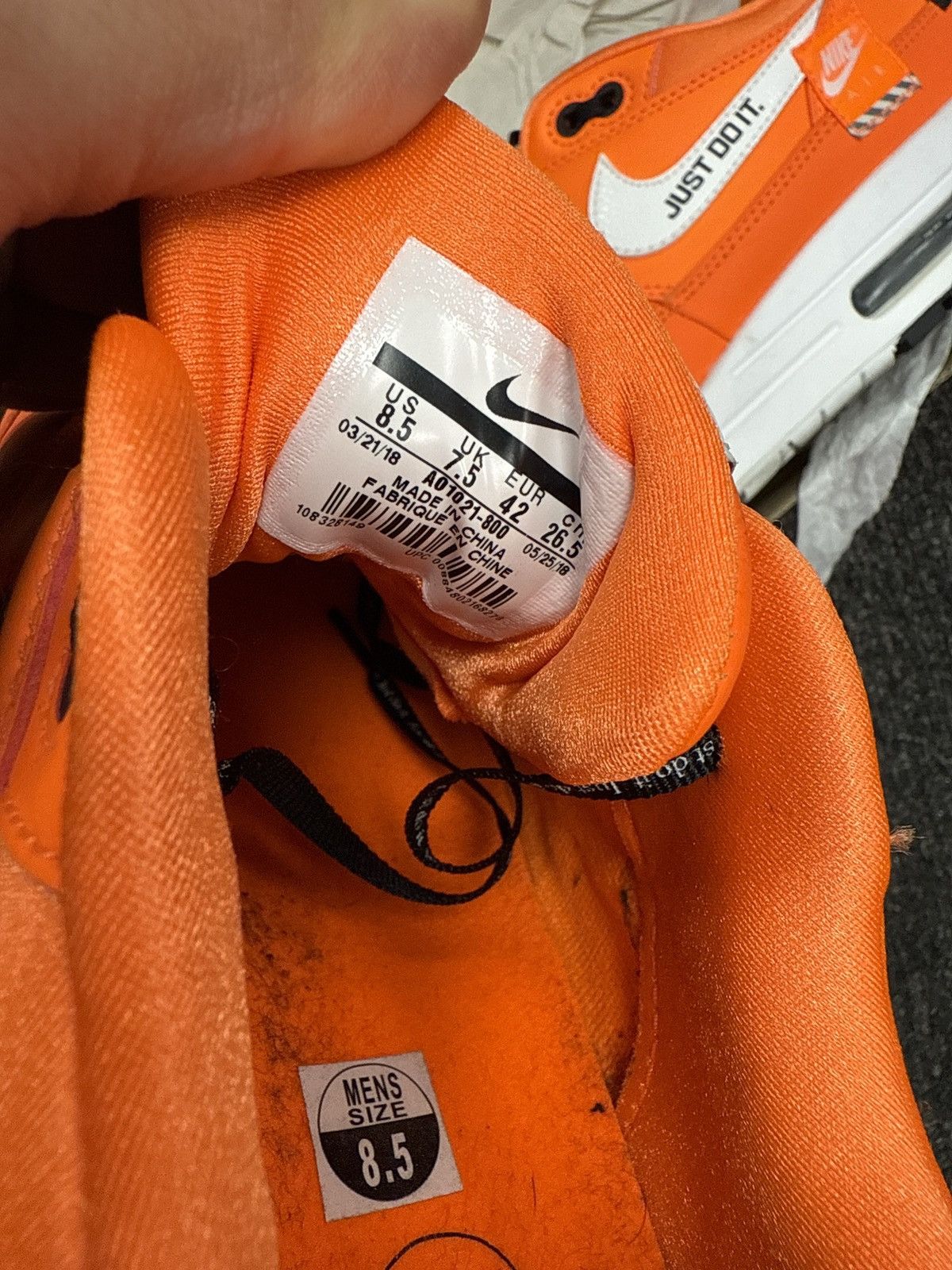 Nike Nike Air Max 1 "Just Do It" Size US 8.5 / EU 41-42 - 5 Thumbnail