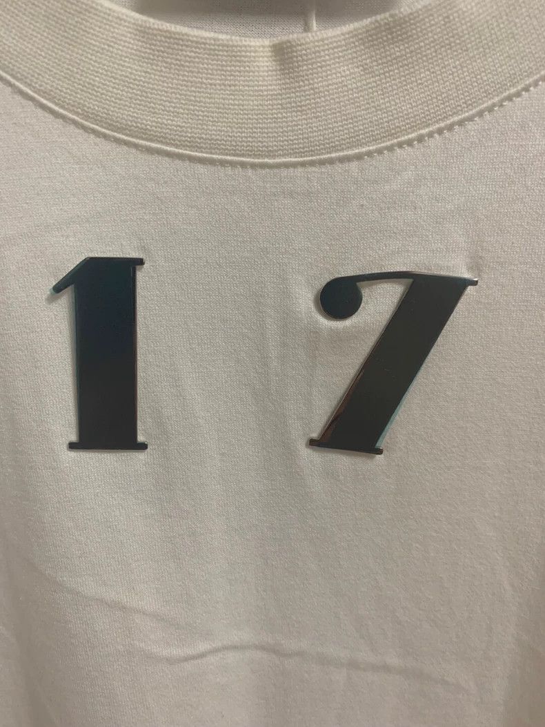 Givenchy Givenchy GVC Short-sleeved Shirt with Metal 17 Element 2506 Size US S / EU 44-46 / 1 - 3 Thumbnail