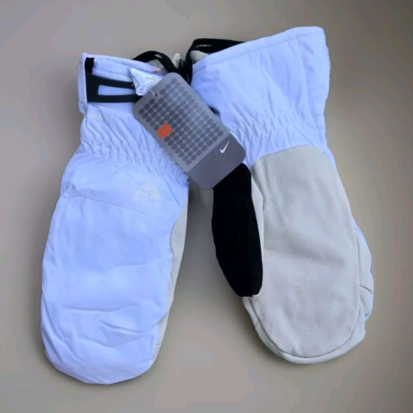 Nike NWT Nike ACG Thermal-Fit Snow Mitten Gloves UNISEX M L XL Size ONE SIZE - 1 Thumbnail