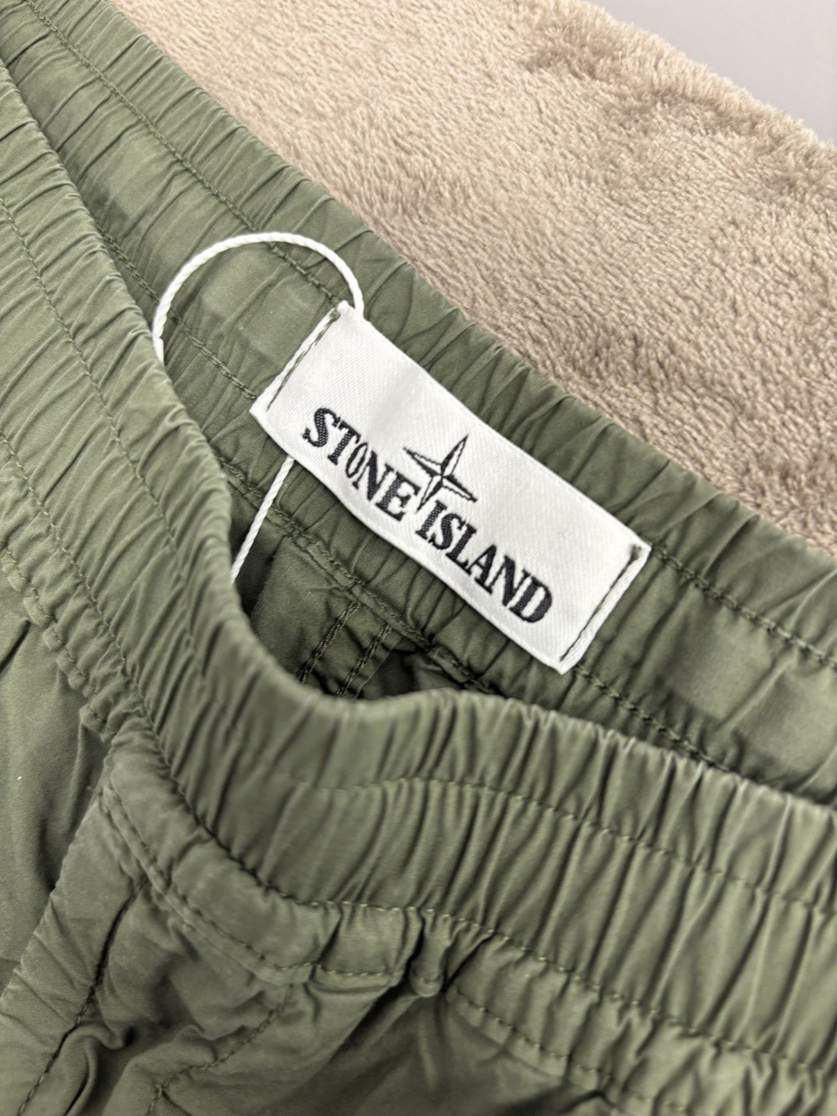 Stone Island Stone Island 2020 green cargo pants Size 30 Size US 30 / EU 46 - 3 Thumbnail