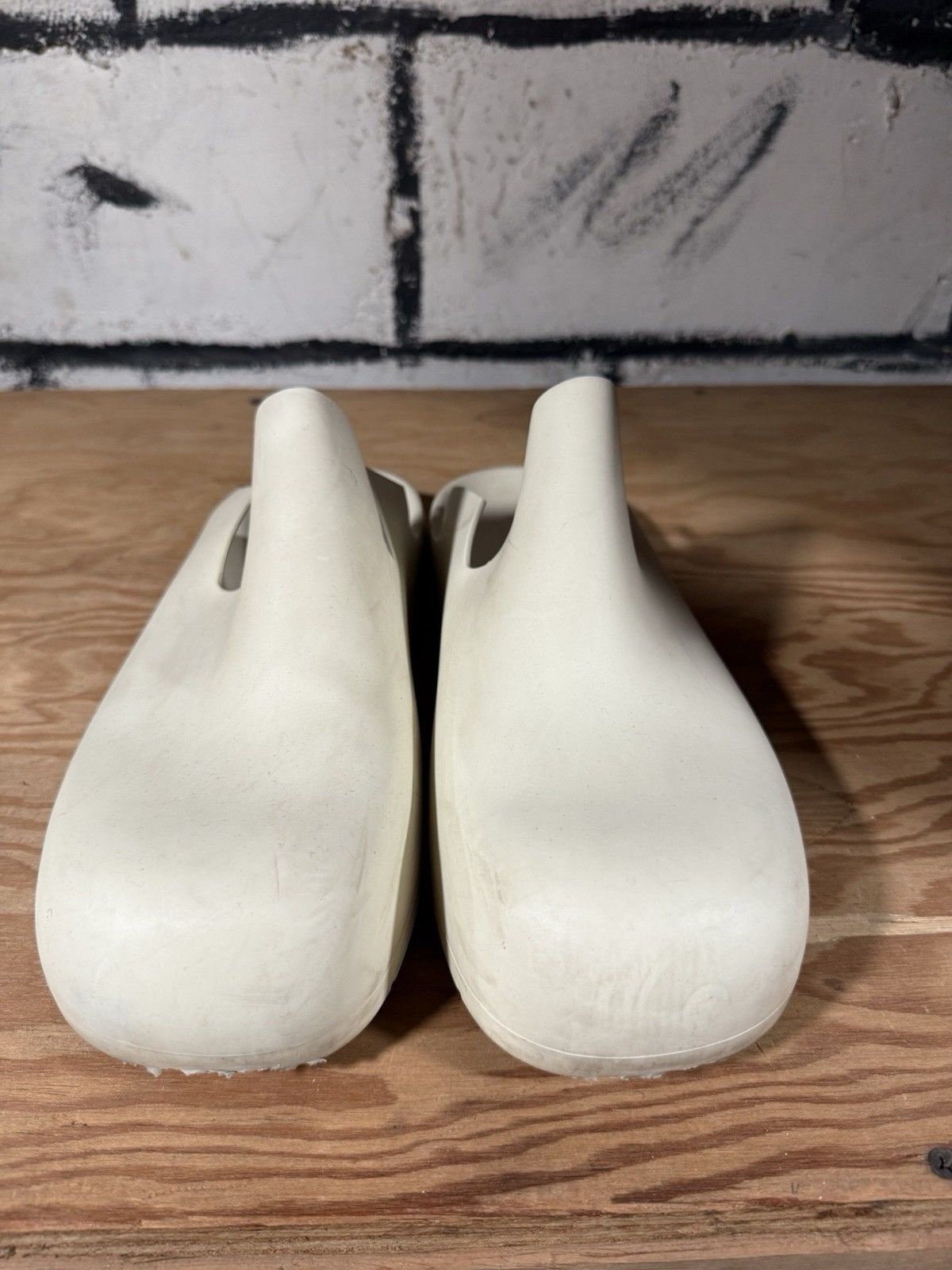 Bottega Veneta Bottega Veneta Puddle Clogs Rubber Mules Ivory Size 46 (12) Size US 12 / EU 45 - 3 Thumbnail