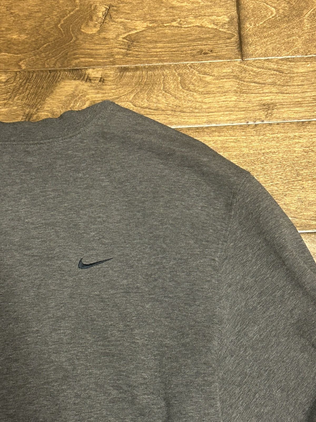 Nike × Vintage Vintage Nike embroidered chest logo sweatshirt Size US M / EU 48-50 / 2 - 3 Thumbnail