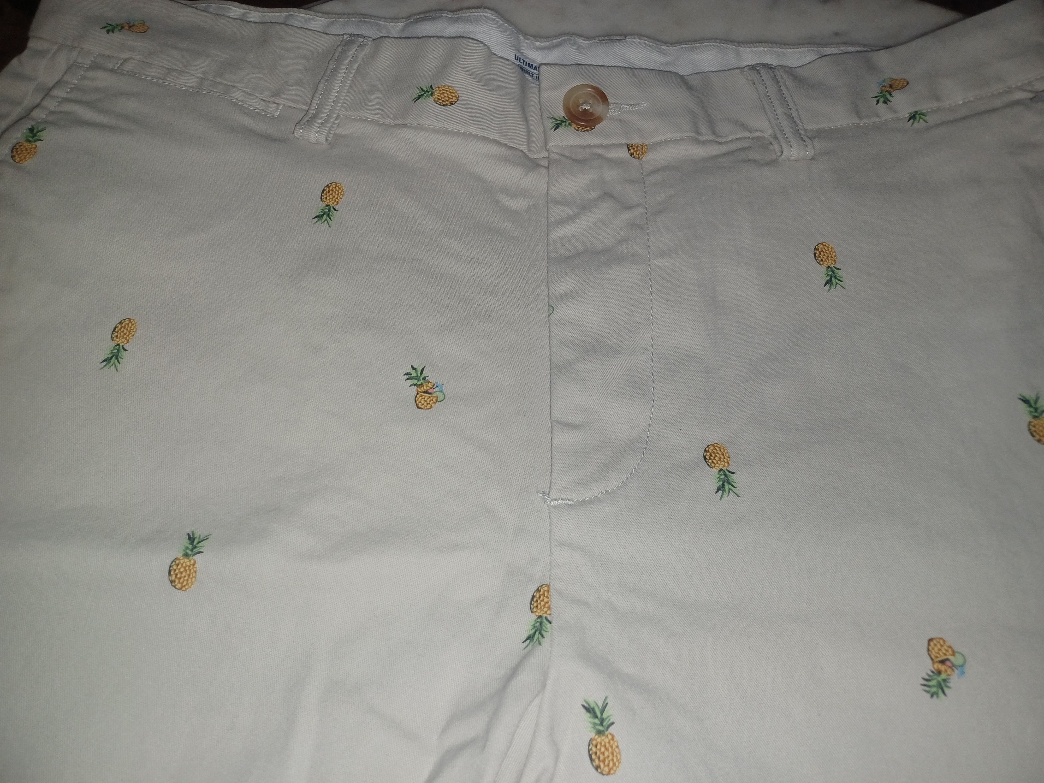 Old Navy Old Navy Ultimate Slim Men's Shorts SZ 34 Pineapples Size US 34 / EU 50 - 2 Thumbnail