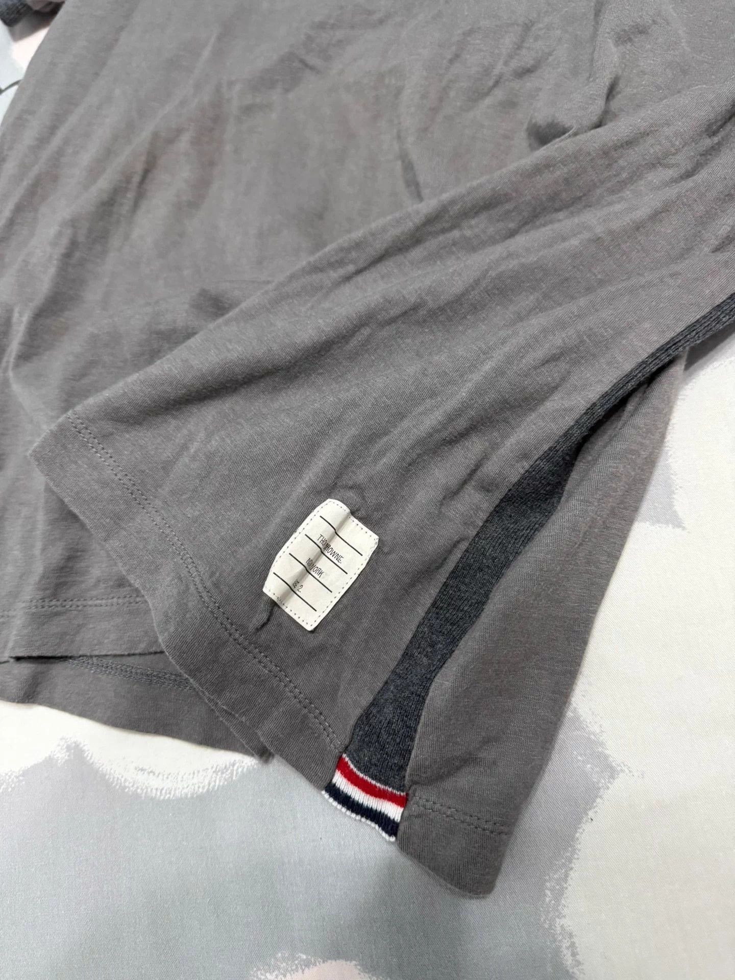 Thom Browne Thom Browne Classic Tee Women's 2 SoftComfy 9/10 Size XS / US 0-2 / IT 36-38 - 5 Thumbnail