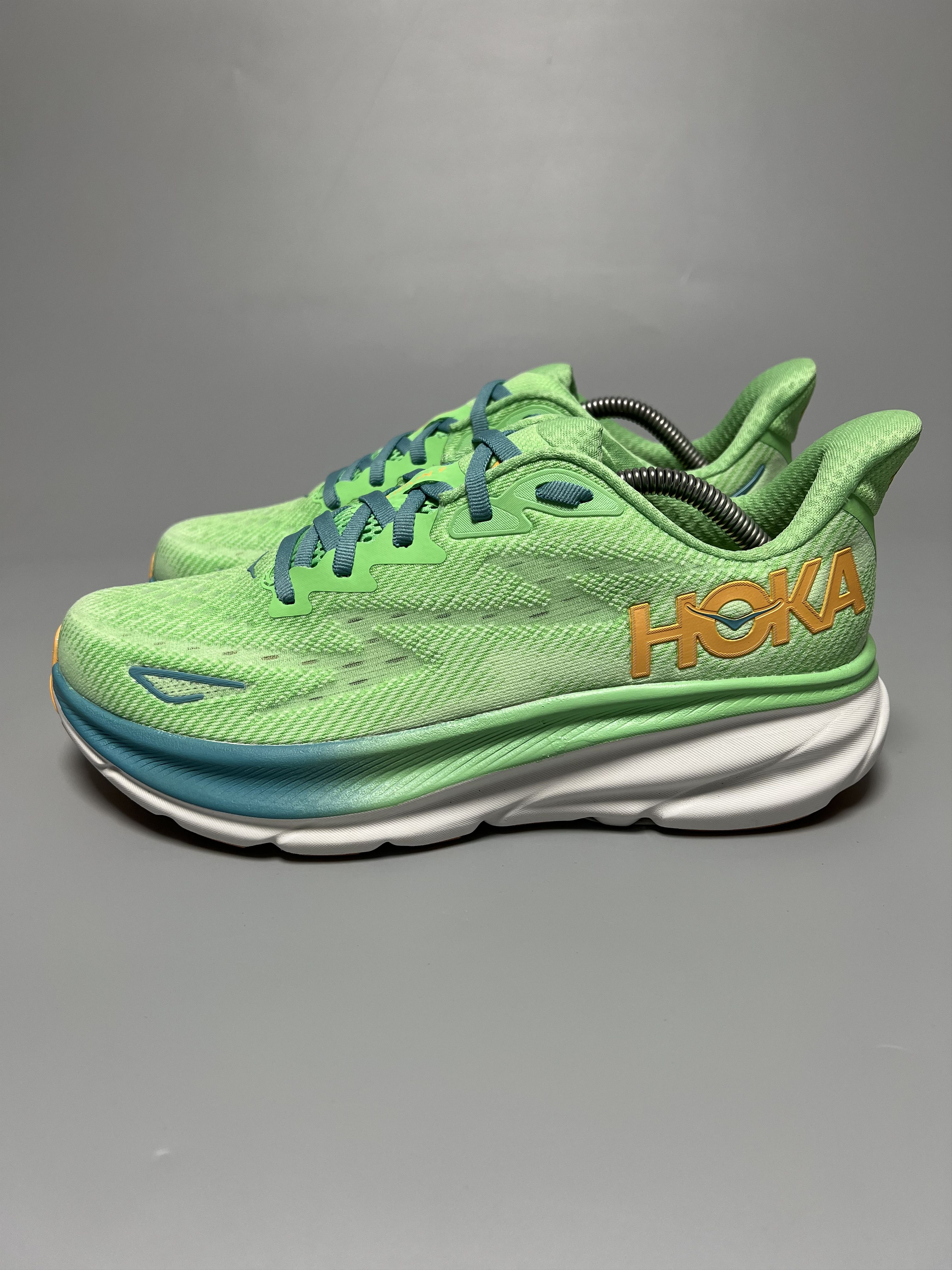 Hoka 9D Hoka One One Clifton 9 Running Shoes Walking Gym Size US 9 / EU 42 - 1 Thumbnail