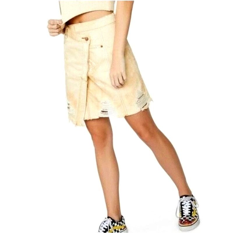 Free People Free People Parker Wrap Denim Mini Skirt Butter Cream 27 Size 27" / US 4 / IT 40 - 10 Thumbnail