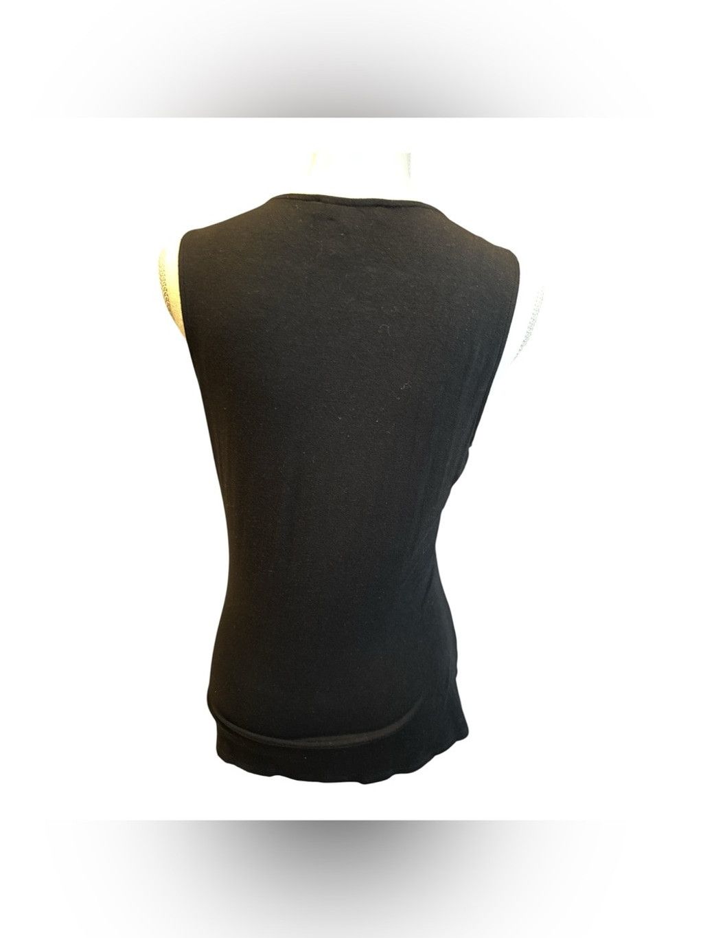 White House Black Market House Black Market Sleeveless Ruffled V-Neck Top #60 Size M / US 6-8 / IT 42-44 - 2 Thumbnail