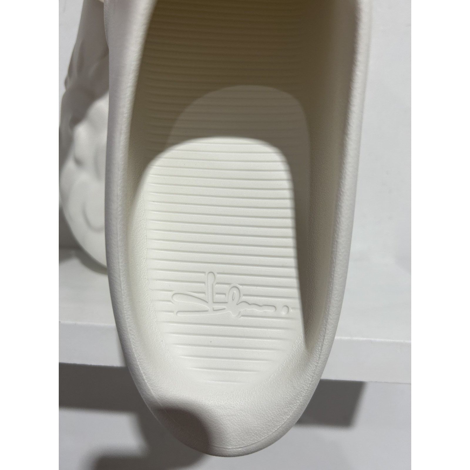 Other SLAWN SHAPES SNOW STOMPAZ SLIDERS MEDIUM NEW Size US 9 / EU 42 - 4 Thumbnail