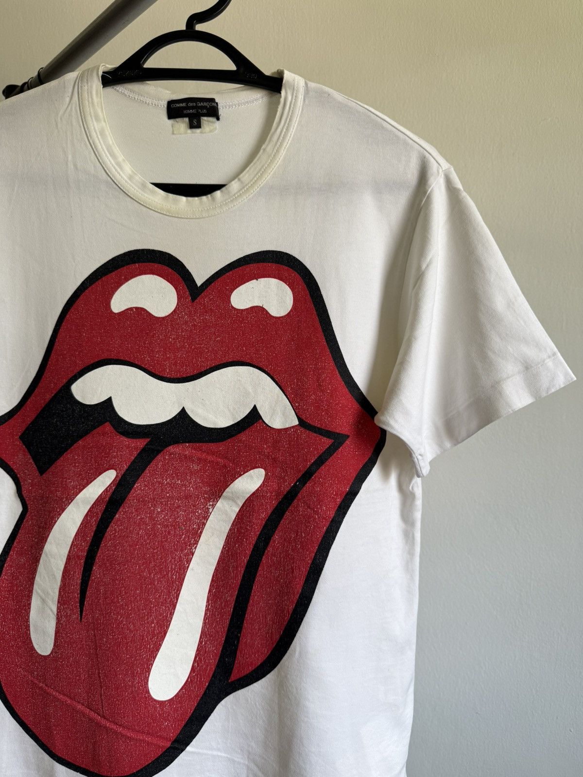 Comme des Garcons 2005 Comme des garcons homme x Rolling stones lips shirt Size US S / EU 44-46 / 1 - 3 Thumbnail