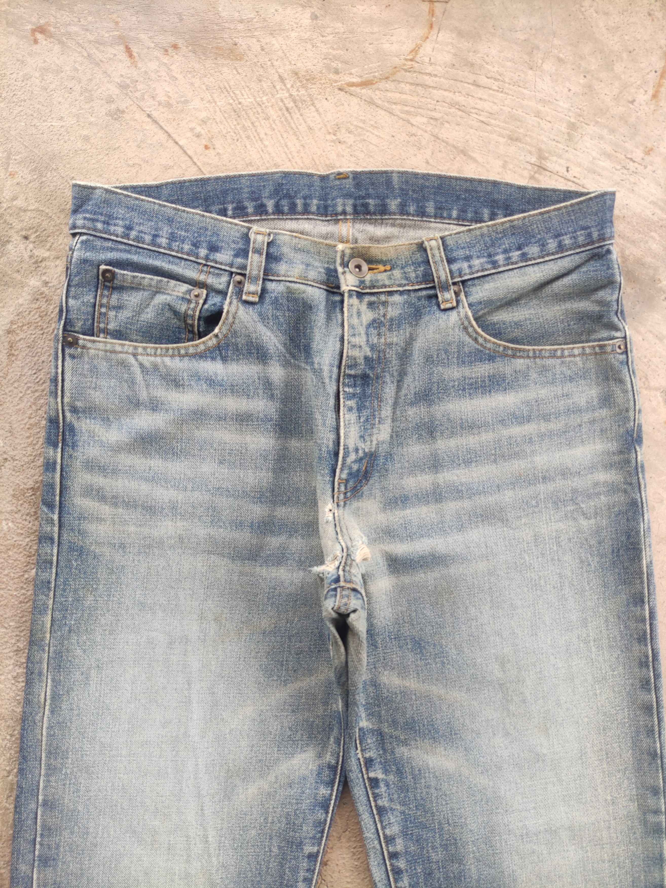 Japanese Brand Vintage Japanese Jean Distressed Faded Denim Pants Size US 35 - 3 Thumbnail