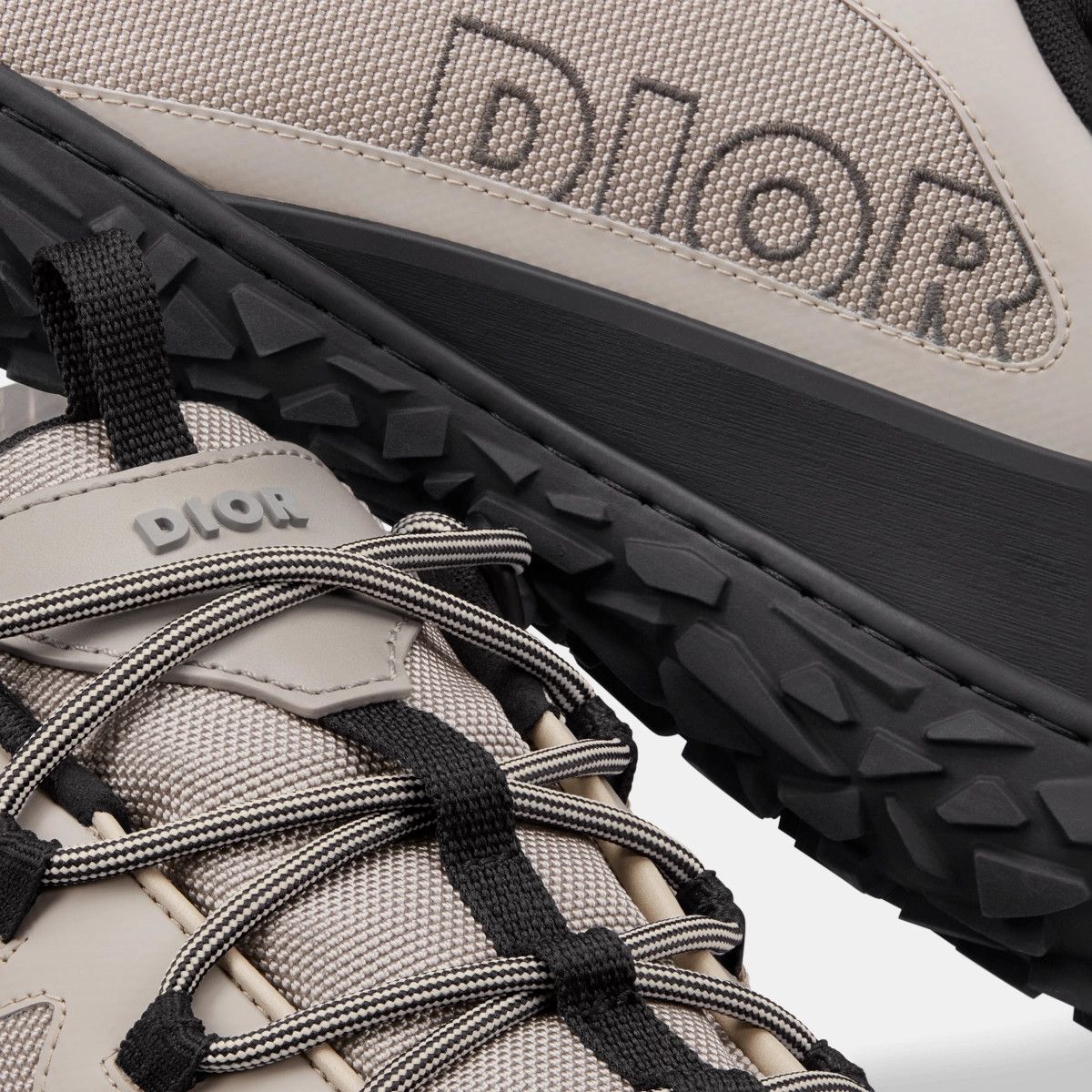 Dior o1bcso1str1224 Sneaker in Beige & Black Size US 5.5 / EU 38 - 5 Thumbnail