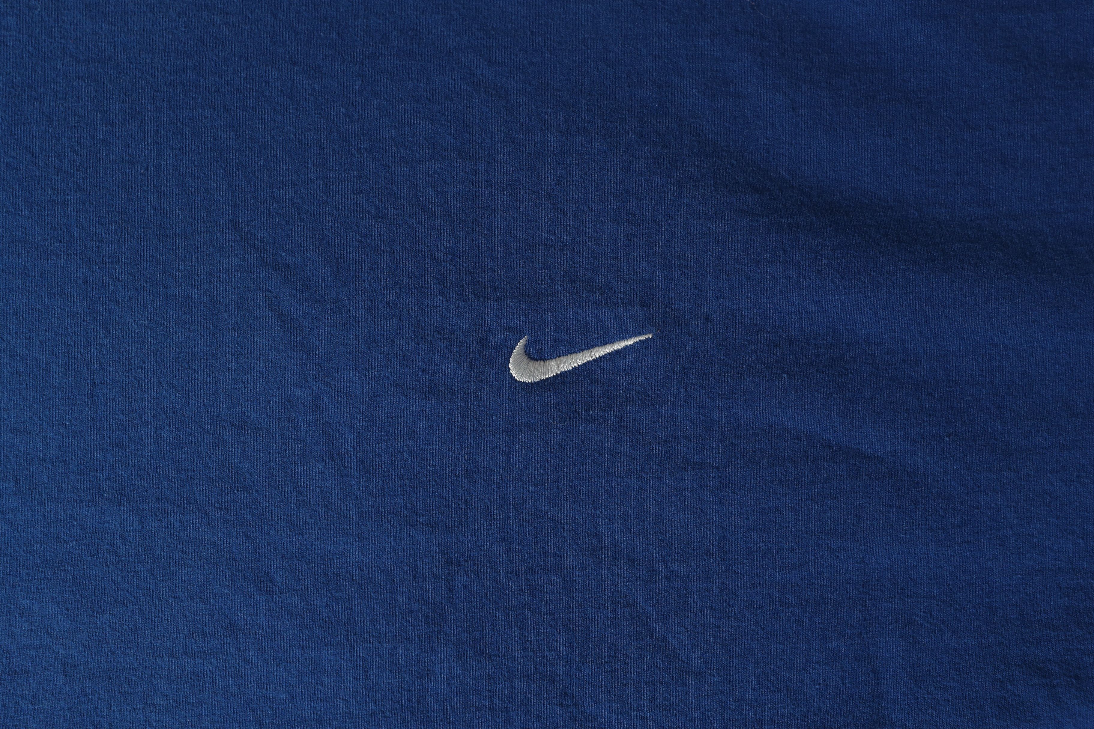 Nike Vintage Y2K Nike Blue Mini Swoosh Embroidered T-Shirt (XXL) Size US XXL / EU 58 / 5 - 4 Thumbnail
