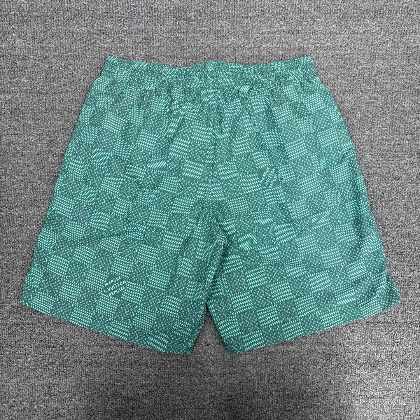 Louis Vuitton LV Monogram Swim Trunks XS Italy Unworn with tags Size US 28 / EU 44 - 2 Thumbnail