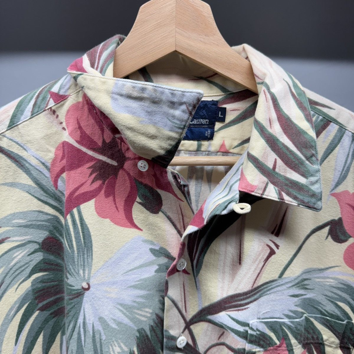 Polo Ralph Lauren 90s Polo Ralph Lauren Loop Collar Aloha Floral Shirt USA Size US XL / EU 56 / 4 - 4 Thumbnail