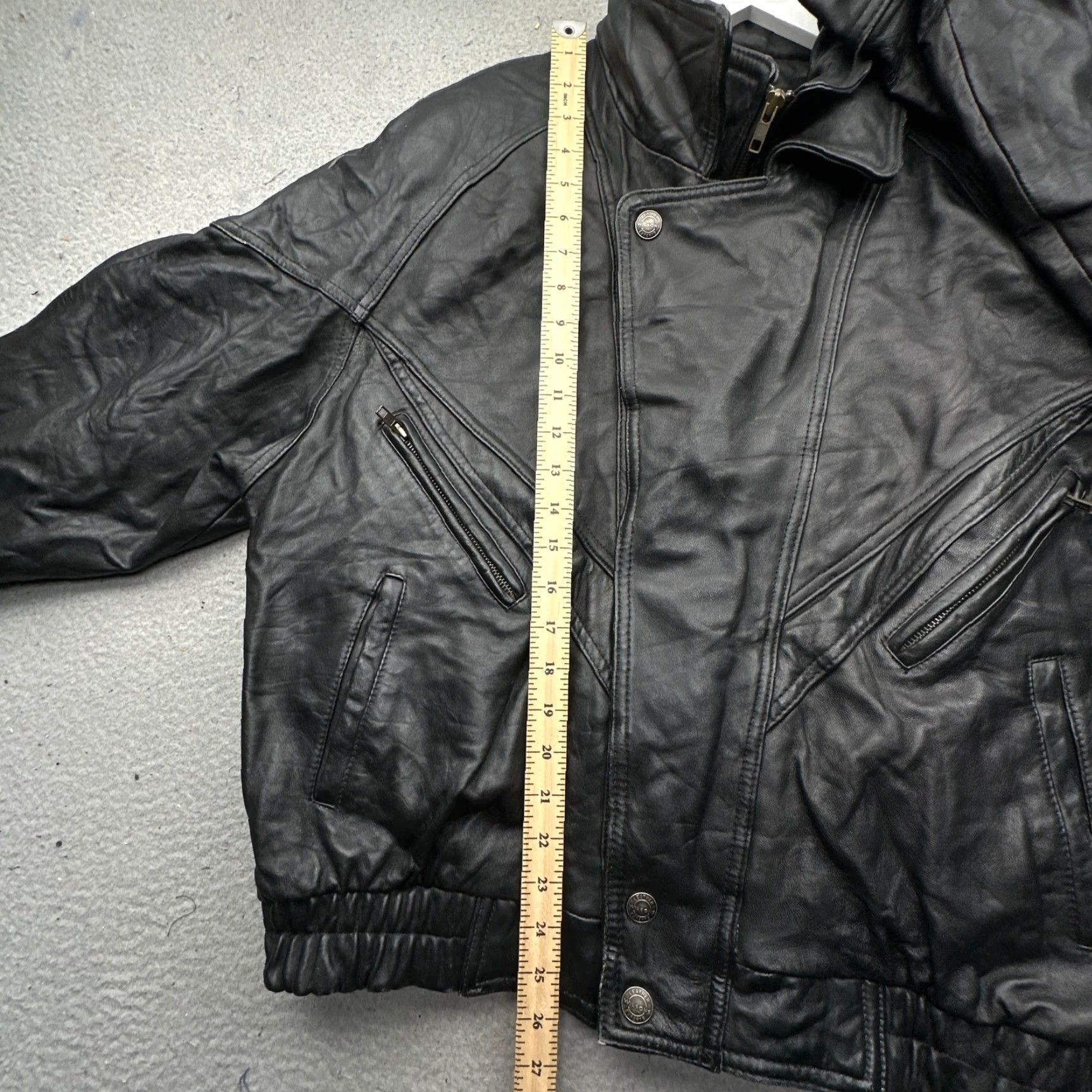 Vintage VINTAGE Wilsons Leather Bomber Moto Jacket Mens Large Black Zip Rider Leather Moto Jacket L Mens Size US L / EU 52-54 / 3 - 5 Thumbnail
