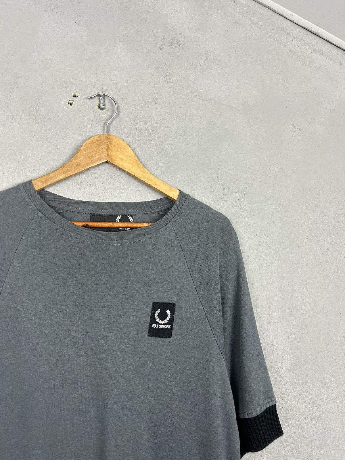 Fred Perry × Raf Simons Fred perry x raf simons t shirt Size US M / EU 48-50 / 2 - 3 Thumbnail