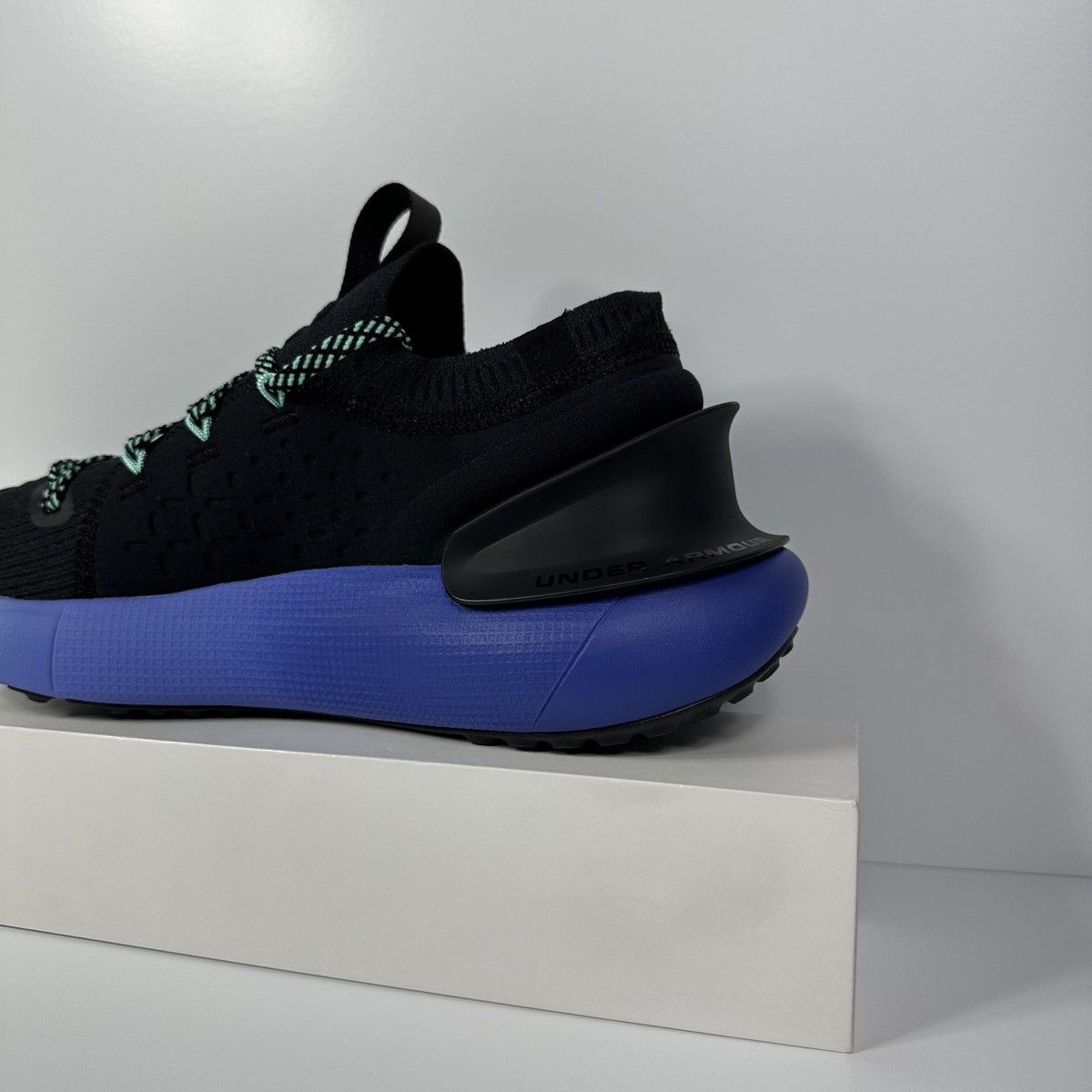 Under Armour HOVR PHANTOM 3 DEEP PERIWINKLE RUNNING SHOE INTELLIKNIT BLUE Size US 10 / EU 43 - 10 Thumbnail