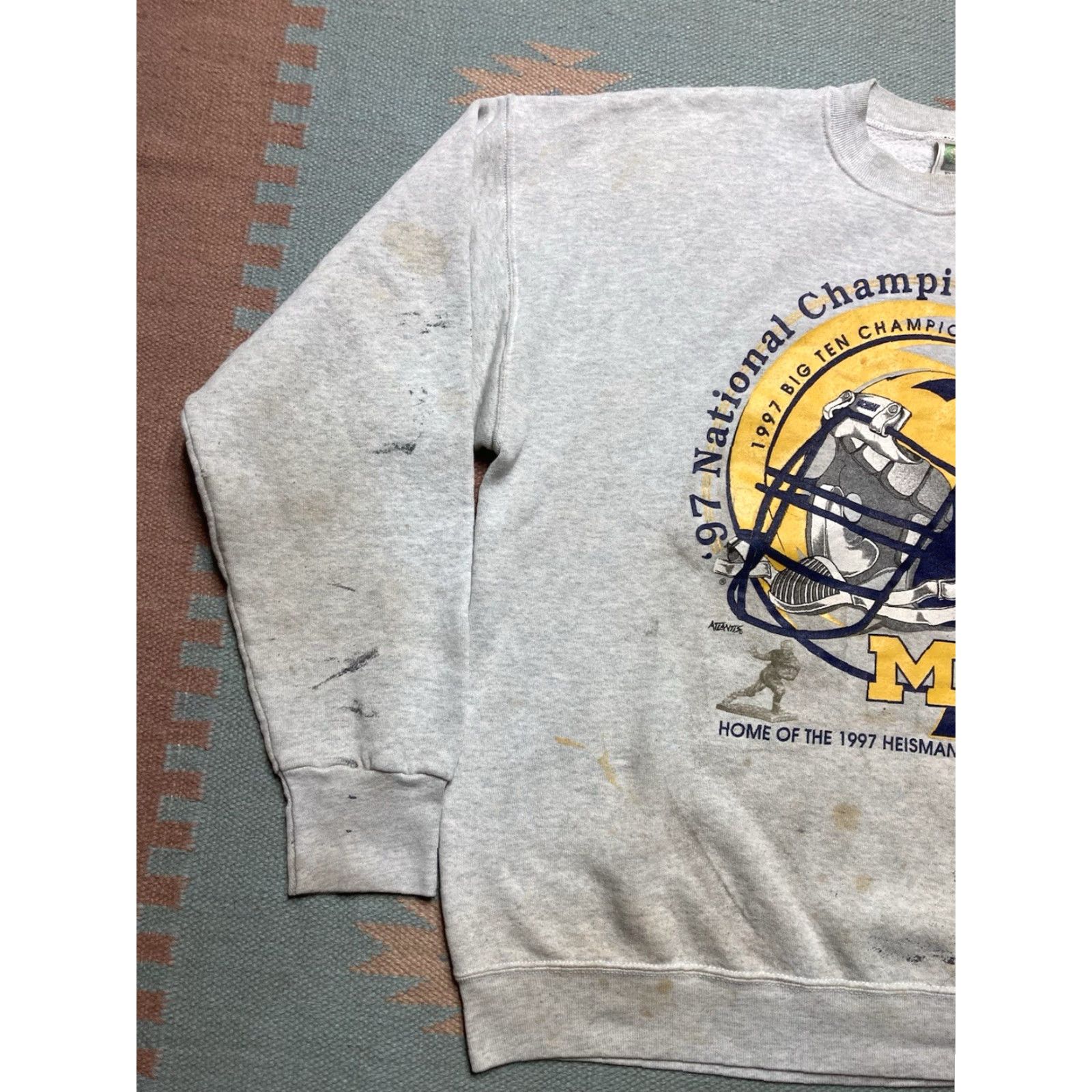Vintage VINTAGE University of Michigan Wolverines 1997 Big Ten Sweatshirt Crewneck XL Mens Gray Pullover Size US XL / EU 56 / 4 - 2 Thumbnail