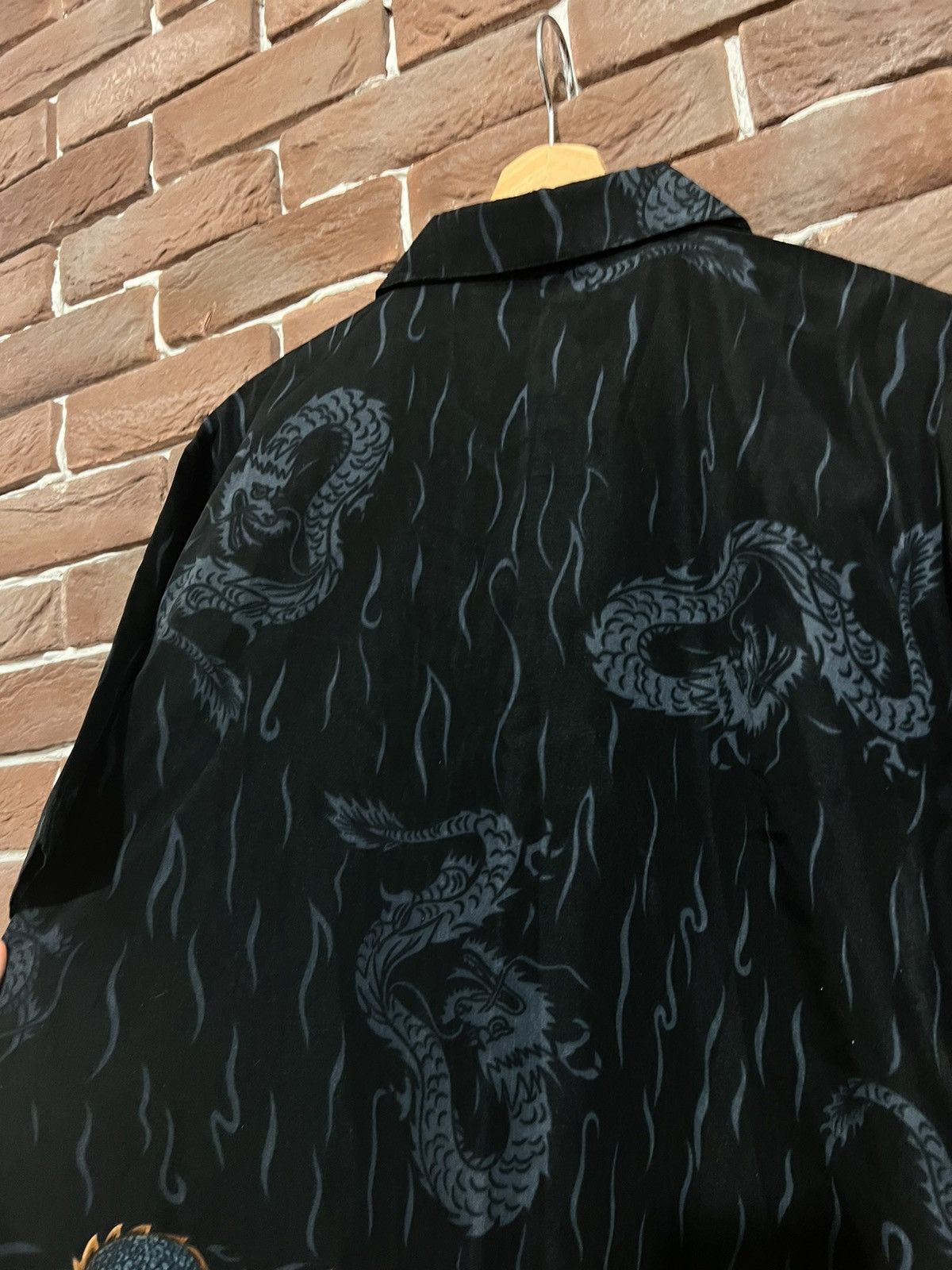 Japanese Brand Vintage Y2k Dragon Flames Drip Button Up Shirt Lik Prada Y2k Size US L / EU 52-54 / 3 - 4 Thumbnail