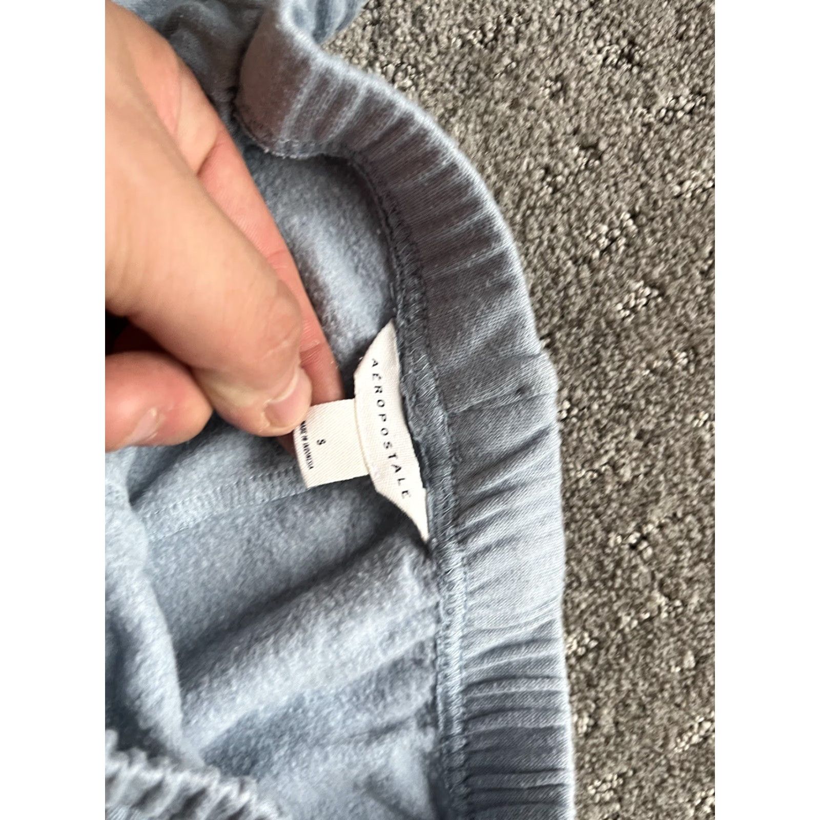 Vintage Aéropostale Sweatpants Women’s Small Blue Logo Drawstring Elastic Waist Tapered 29 in Inseam Size 28" / US 6 / IT 42 - 5 Thumbnail