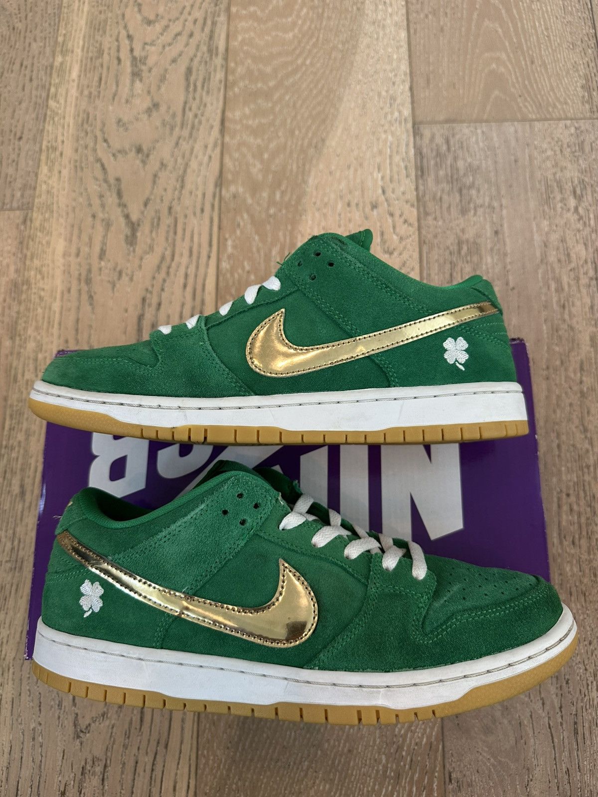 Nike SB Nike SB Dunk Low Pro St. Patrick's Day Size US 9 / EU 42 - 4 Thumbnail
