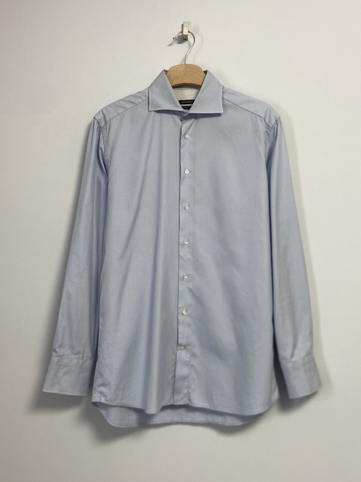 Suitsupply Suitsupply Button Up T-Shirt luxury Size US S / EU 44-46 / 1 - 1 Thumbnail