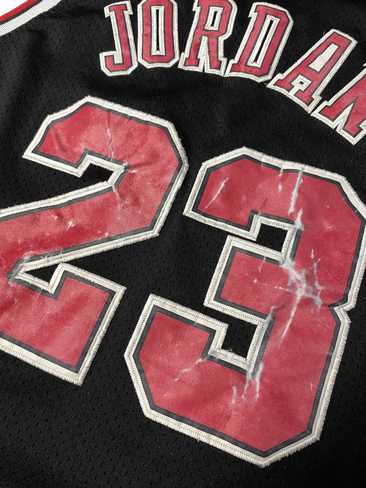 Jordan Brand × Nike × Vintage Nike Jordan 23 Vintage NBA Chicago Bulls Basketball Jersey Size US L / EU 52-54 / 3 - 4 Thumbnail