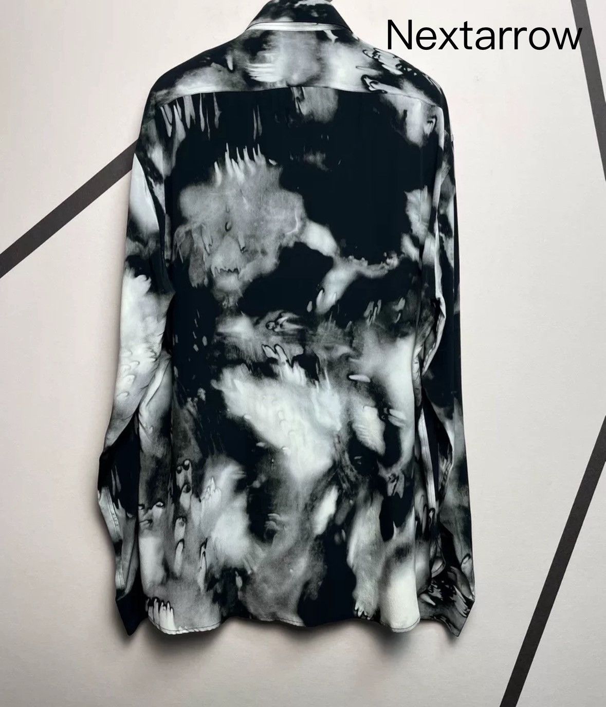 Saint Laurent Paris × Yves Saint Laurent Saint Laurent SLP Authentic 18 Spring/Summer Silk Shirt Size US S / EU 44-46 / 1 - 2 Thumbnail