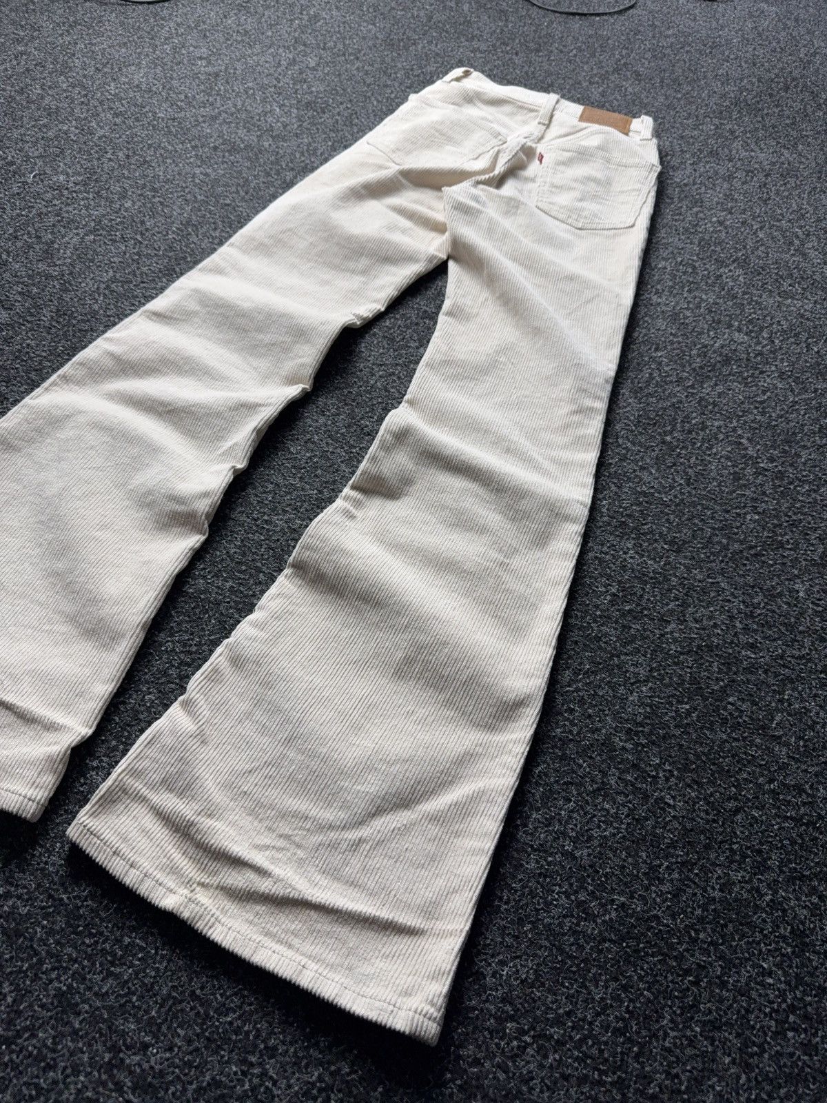 Levi's Retro Style 70s Levi’s Corduroy Flared Pants Cream Y2K 00s Size 23" - 12 Thumbnail