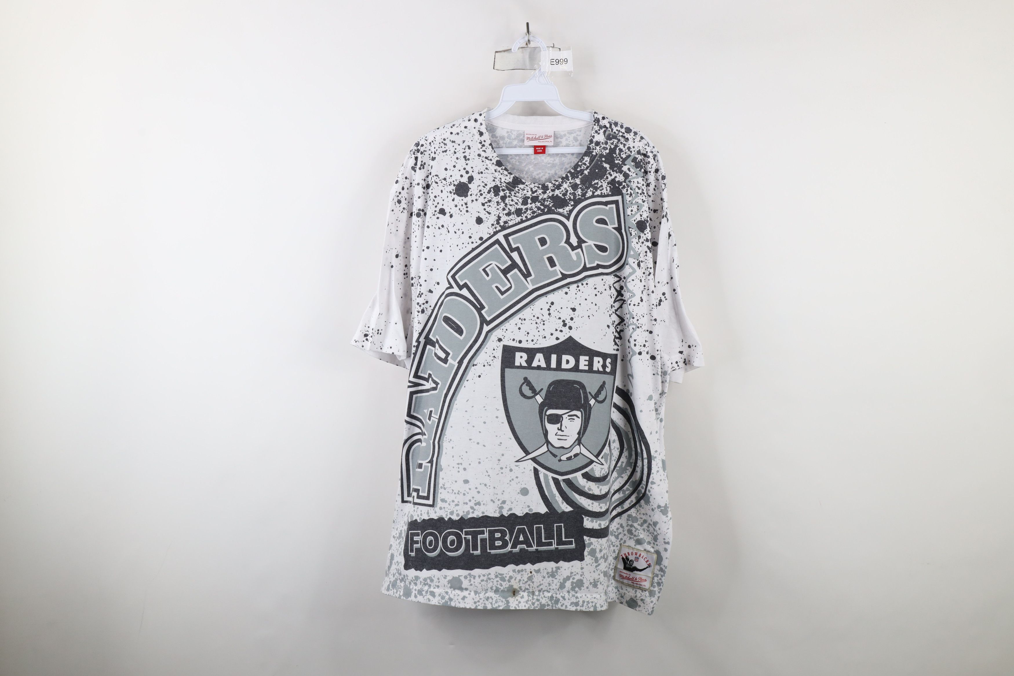 Mitchell & Ness × Vintage Vintage Mitchell & Ness Los Angeles Raiders Football T-Shirt Size US XXL / EU 58 / 5 - 1 Thumbnail