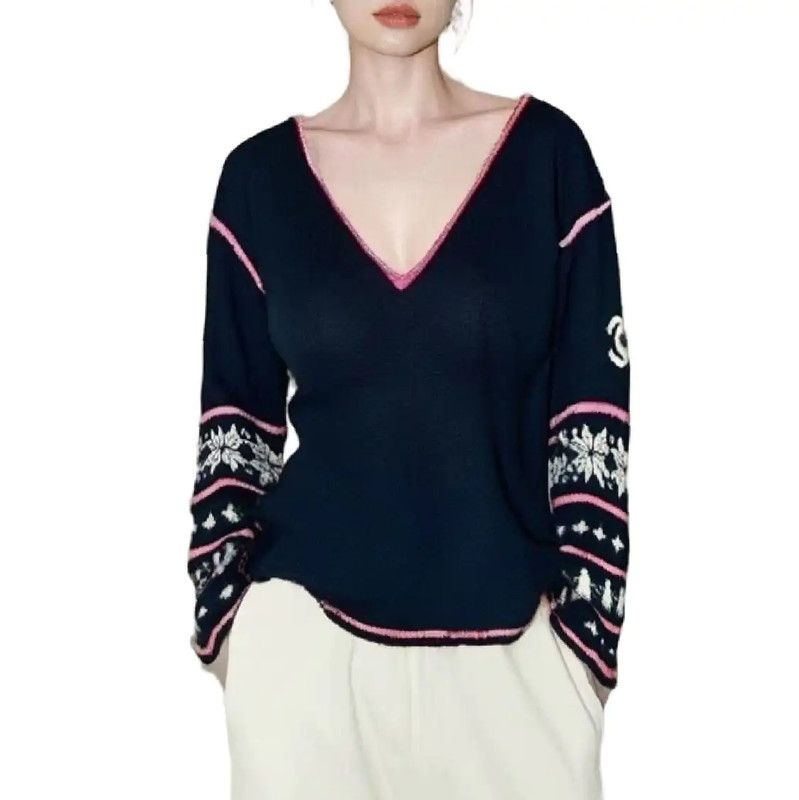 Chanel Chanel Multicolor Wool V-Neck Sweater for Women 0089 Size S / US 4 / IT 40 - 1 Thumbnail