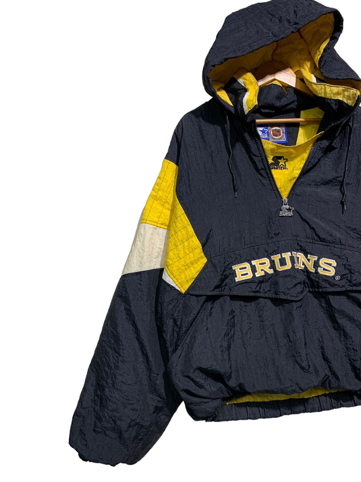 NFL × Starter 🔥BOSTON BRUINS NFL BY STARTER JACKETS Size US S / EU 44-46 / 1 - 2 Thumbnail