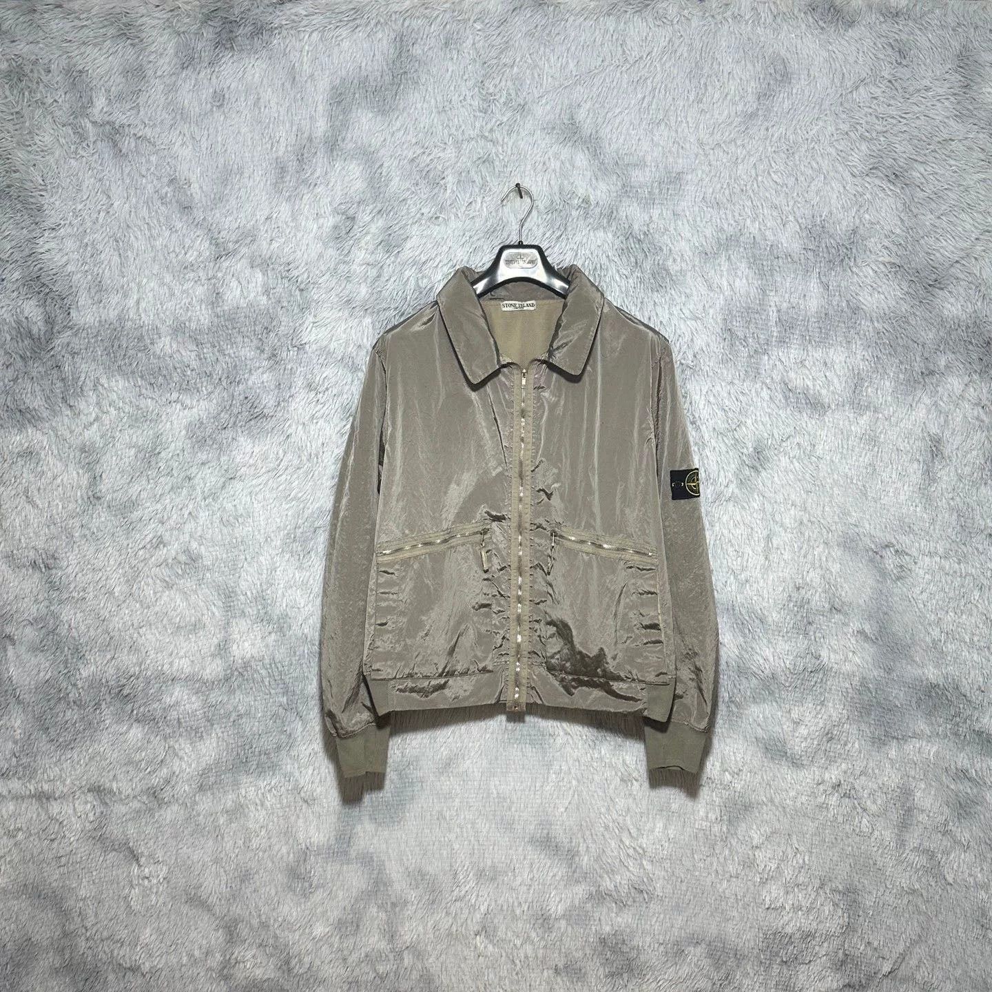 Stone Island stone island metallic nylon jacket in silver Size US XXL / EU 58 / 5 - 1 Thumbnail