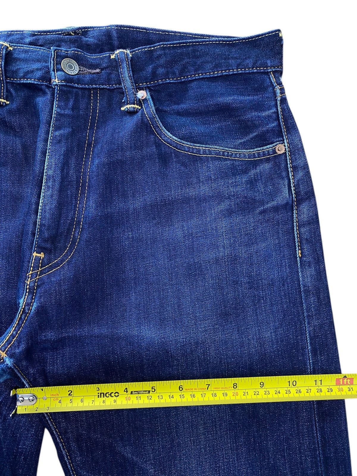 Levi's Levi’s Blue Wash Straight Leg Style Jeans Size US 33 - 7 Thumbnail