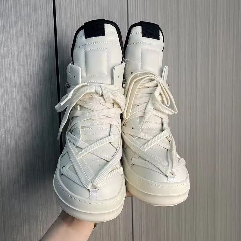 Japanese Brand Fashionable High-Top Sneakers Size US 11 / EU 44 - 3 Thumbnail