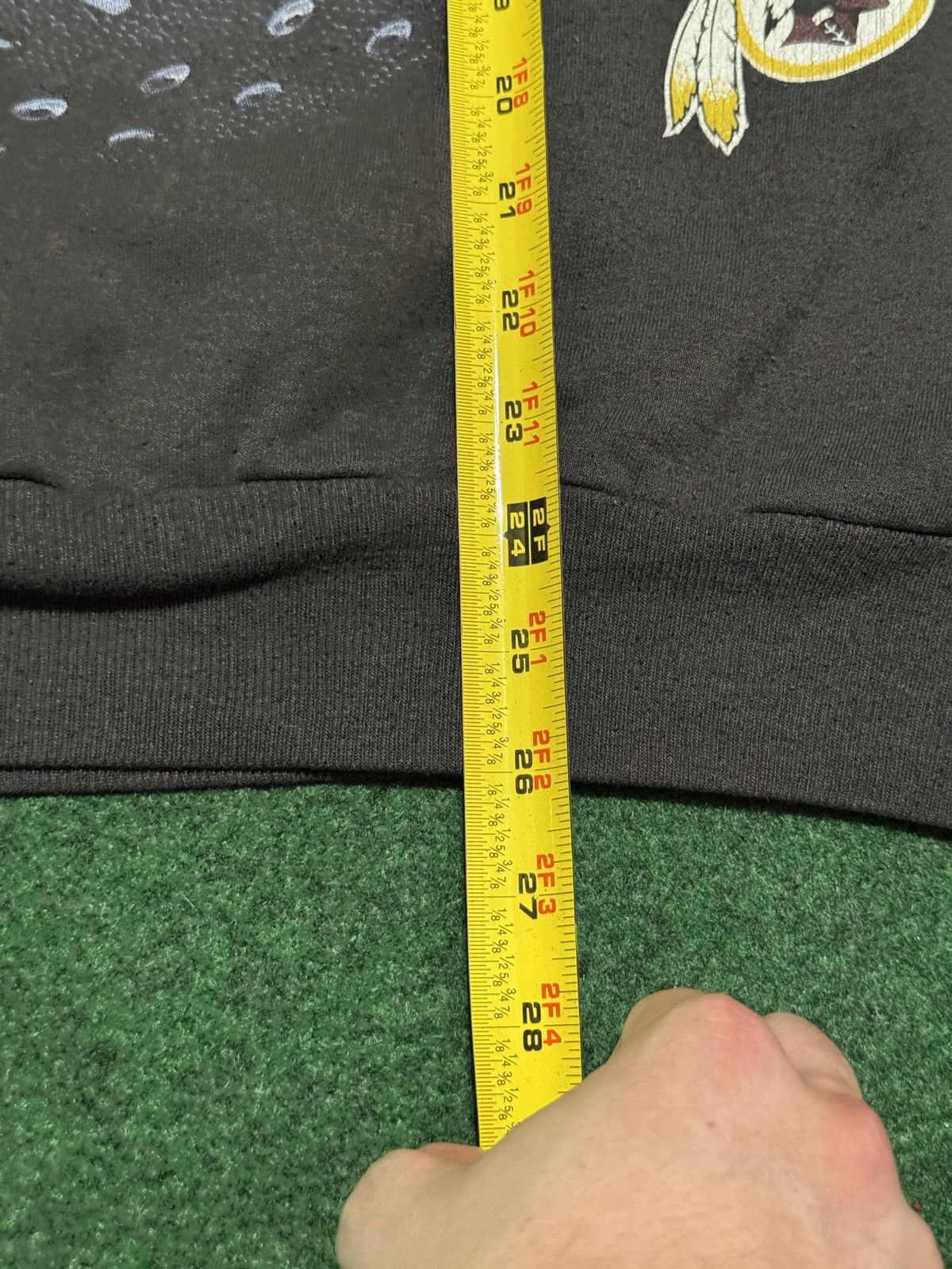 Vintage Vintage 90s Washinton Redskins FADED Lrg Football Sweatshirt Size US L / EU 52-54 / 3 - 6 Thumbnail