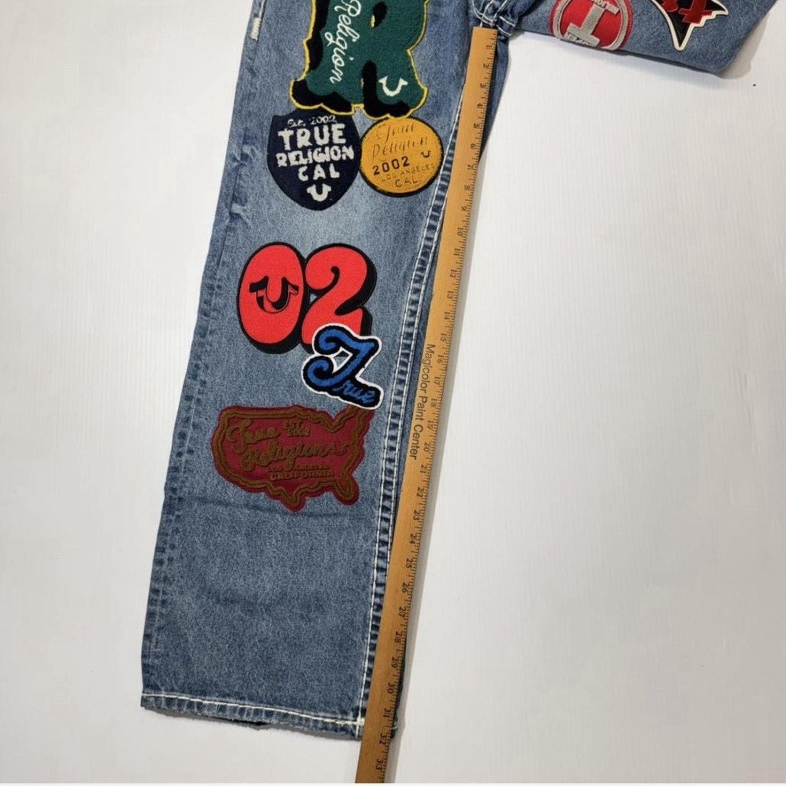 True Religion RARE True Religion Mens Jeans Denim W/ Patches Ultra Baggy Size US 32 / EU 48 - 2 Thumbnail