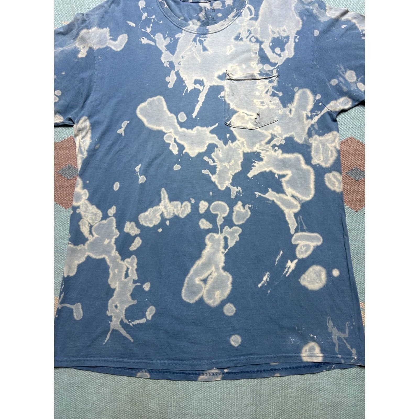 Fruit Of The Loom Fruit of the Loom Pocket T Shirt Bleach Tie Dye Blue Cotton Hippie XL Distressed Men Potentials Size US XL / EU 56 / 4 - 2 Thumbnail