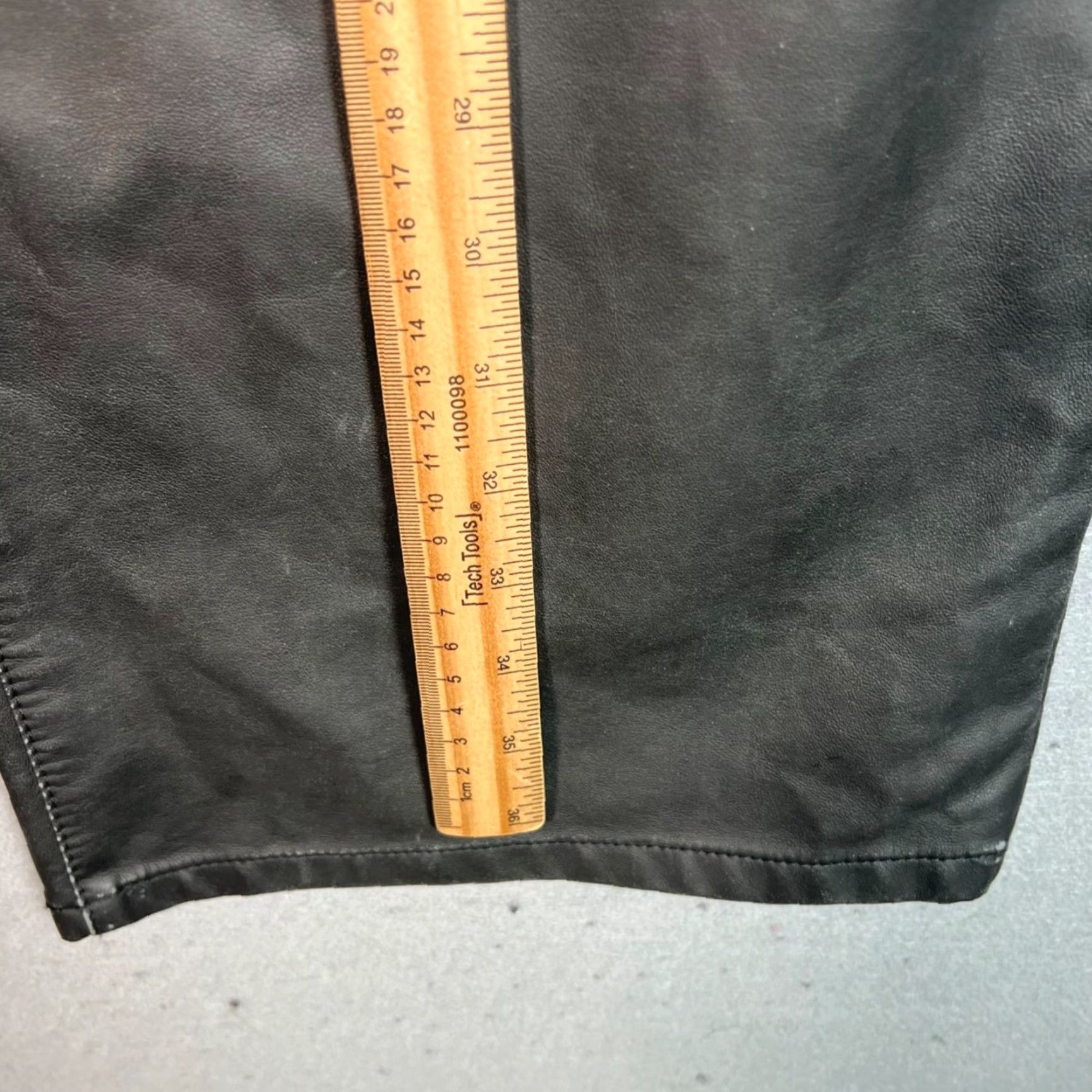 Vintage We The Free Misha High-Rise Wide Barrel Faux Leather Pants Womens Size 24 Black Size 42" / US 20 - 6 Thumbnail