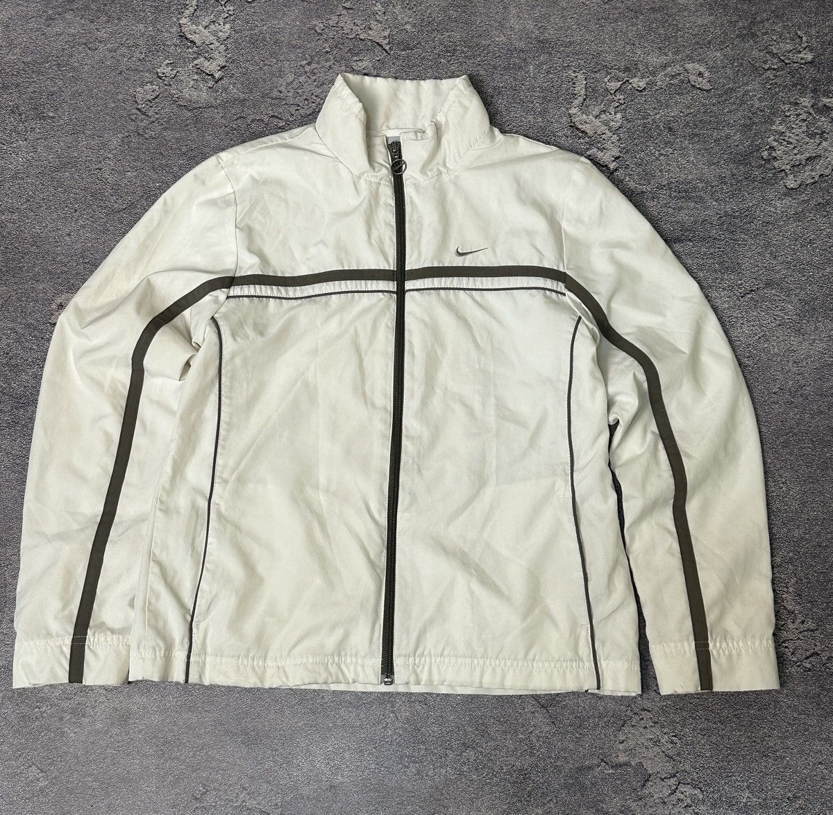 Nike × Vintage Vintage Nike Nylon Y2k Track Jacket Japan Archive Size M / US 6-8 / IT 42-44 - 1 Thumbnail