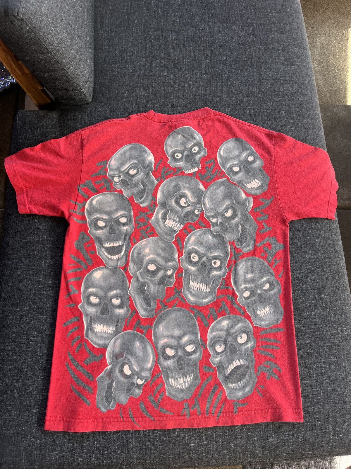 Liquid Blue Liquid Blue Red Skull Pile Tee Size L Size US L / EU 52-54 / 3 - 3 Thumbnail