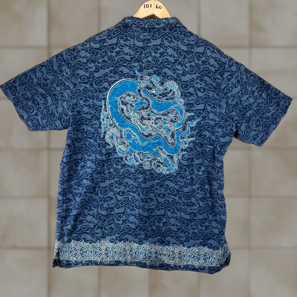 Vintage VINTAGE Jnco Style Blue Dragon Button-Down Shirt Mens XL All Over Print Casual 90s Art Fire Size US XL / EU 56 / 4 - 1 Thumbnail