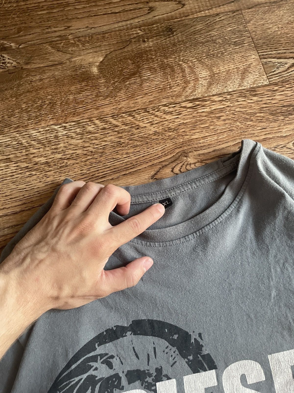 Diesel 90s Diesel Vintage T-Shirt Avant Garde Big Logo Size US XL / EU 56 / 4 - 2 Thumbnail